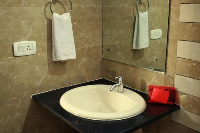 Hotel Seven Hills Inn ティルパティ エクステリア 写真